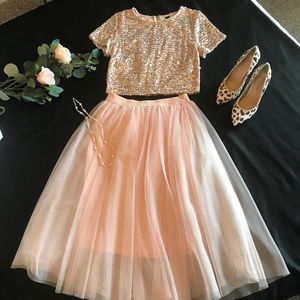 Formal crop top and tulle pink skirt
